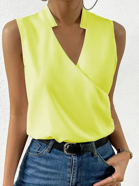 Lisa women's elegant blouse comfortable relaxed fit versatile everyday top with refined finishing
