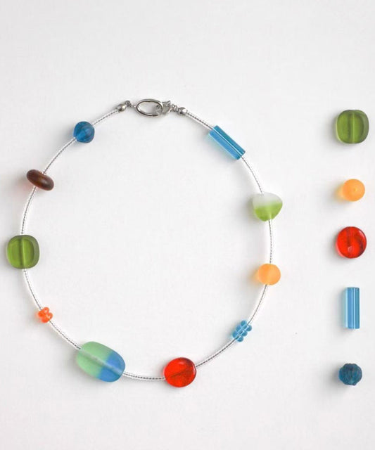 Collier de perles asymétriques en alliage arc-en-ciel moderne avec perles graduées - Urbann-Vibe