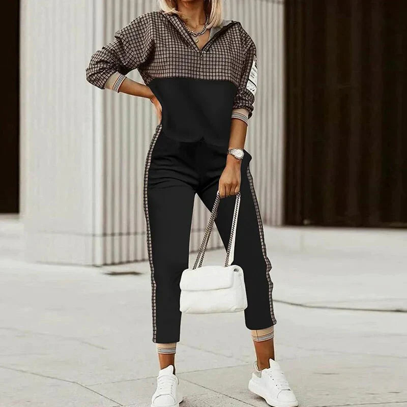 Women's relaxed zip tracksuit set with animal print accents, casual streetwear two-piece loungewear