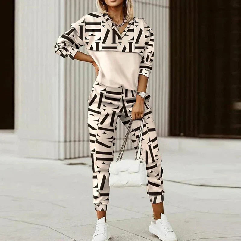 Women's relaxed zip tracksuit set with animal print accents, streetwear two-piece loungewear