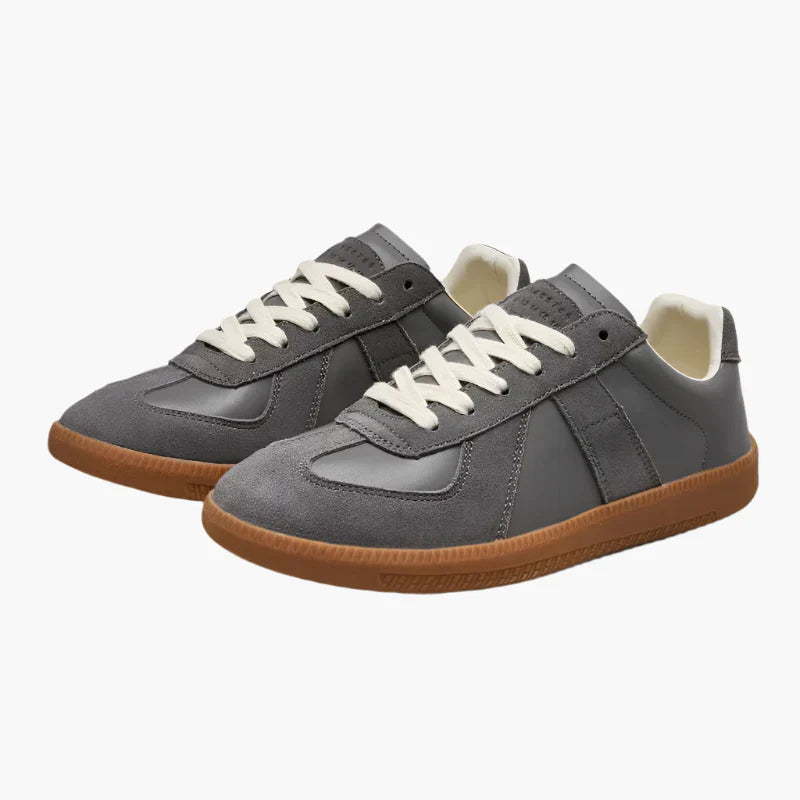 Men's retro sneakers casual style contrasting sole flexible cushion everyday comfort urban look