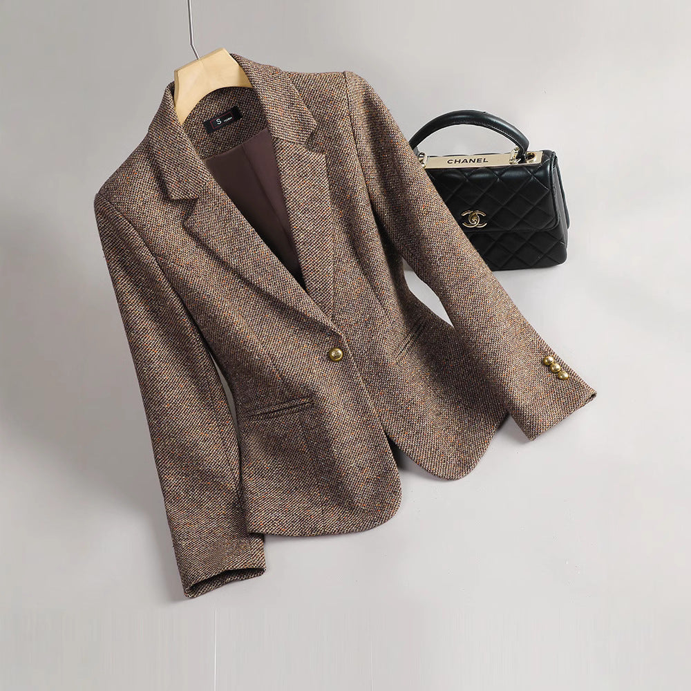 Women's tailored blazer notch lapel luxurious fabric single button professional fit