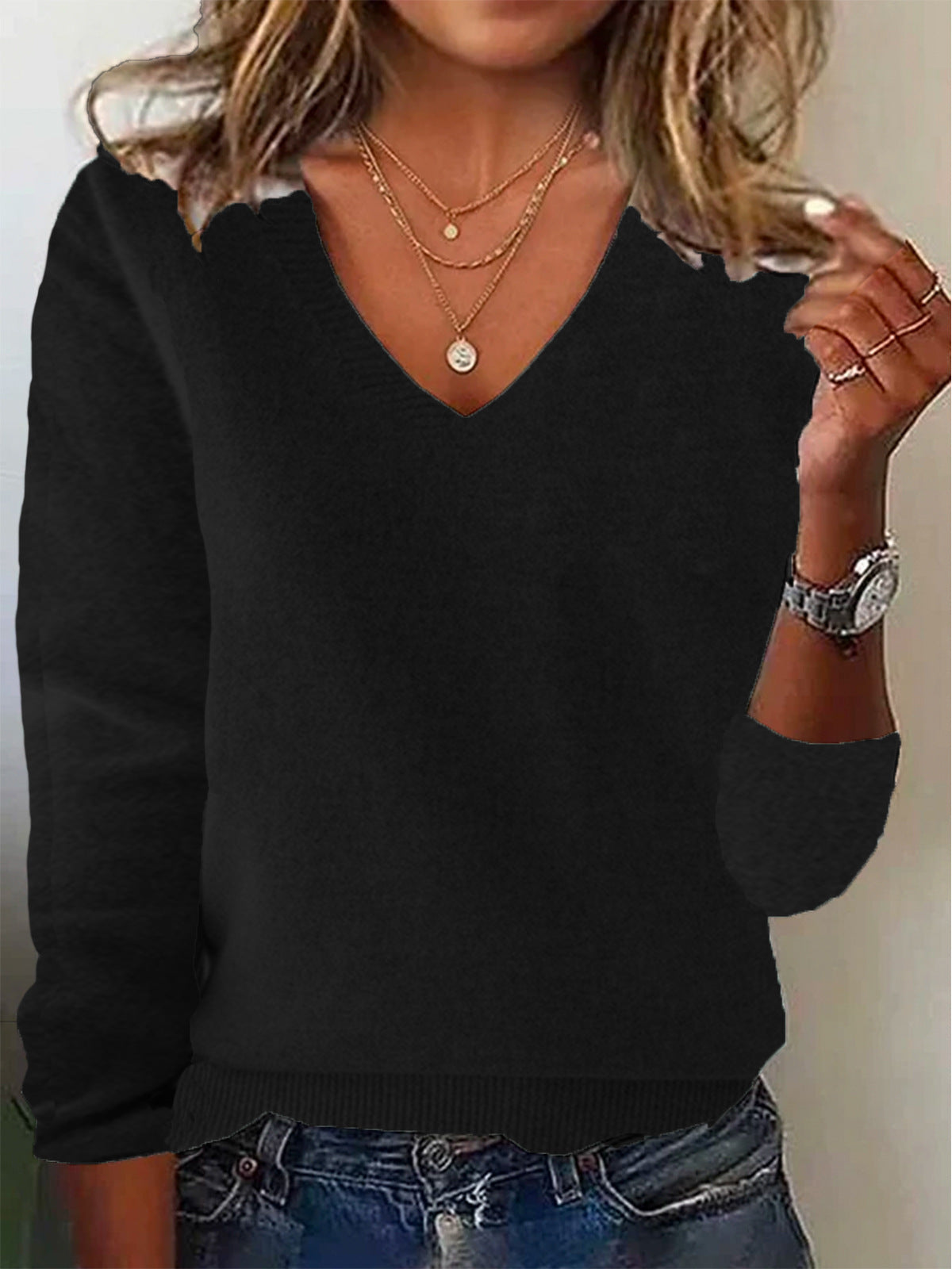 Women's wool knit pullover sweater relaxed fit V-neck long sleeve casual warm layering style