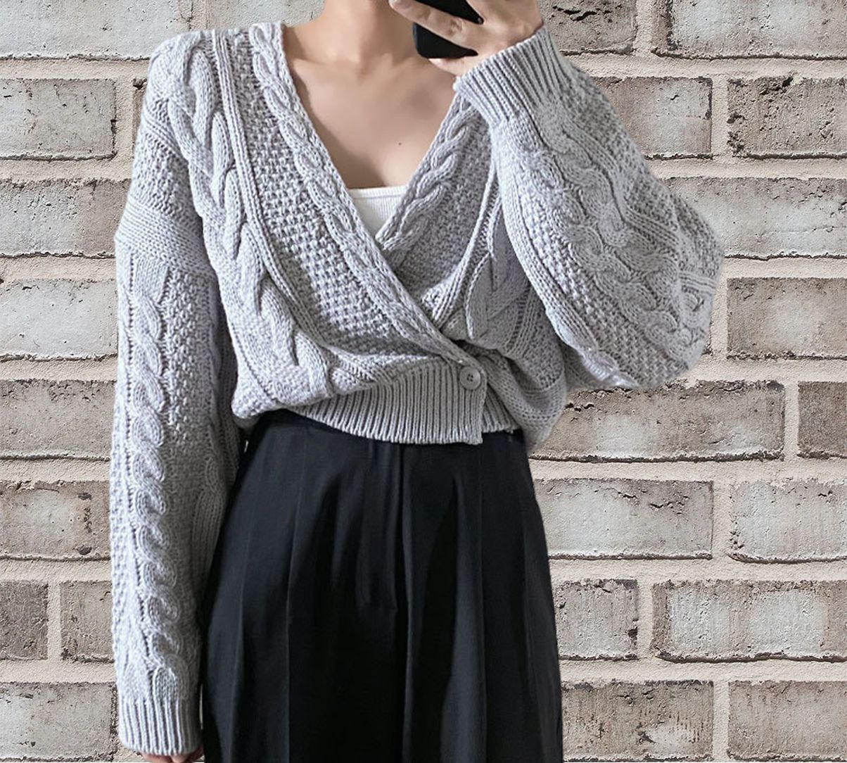 Women's short relaxed-fit cable knit cardigan in wool blend with button closure for cozy layering