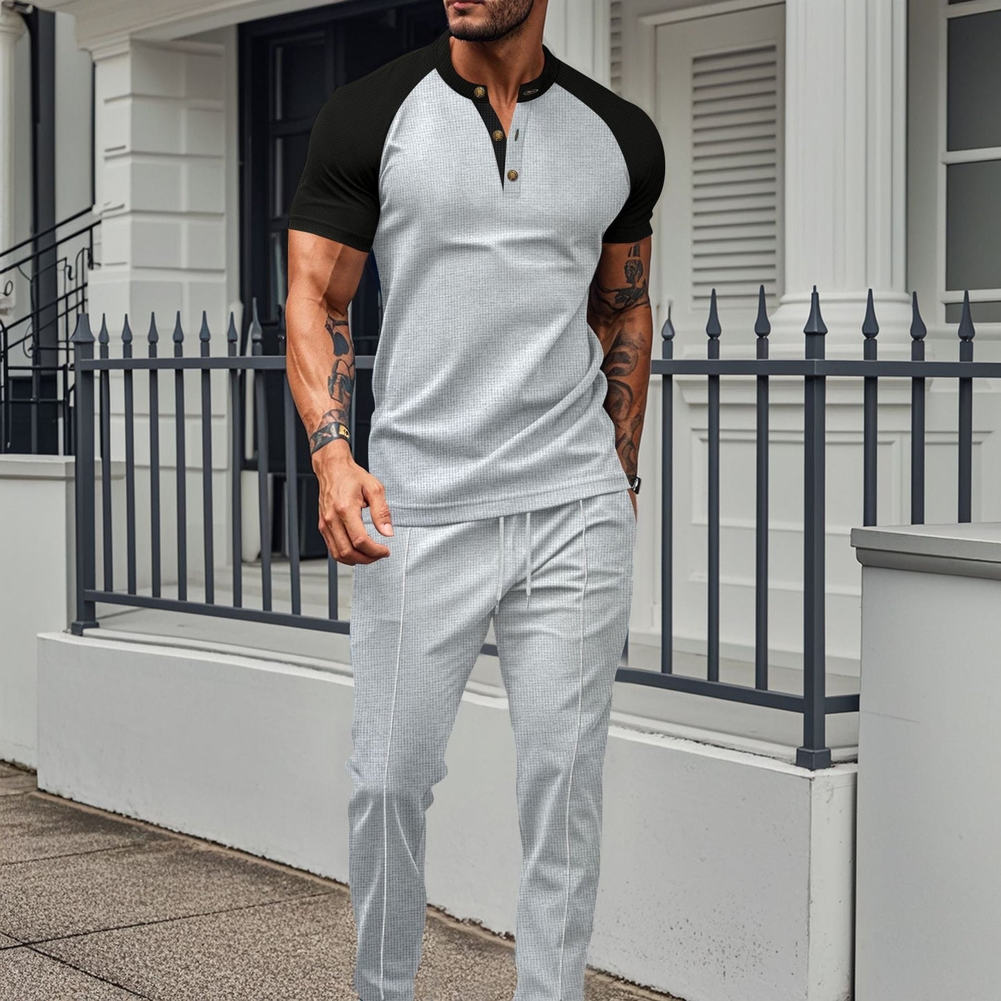 Men's athletic-fit training top short-sleeve breathable stretch fabric activewear streamlined silhouette