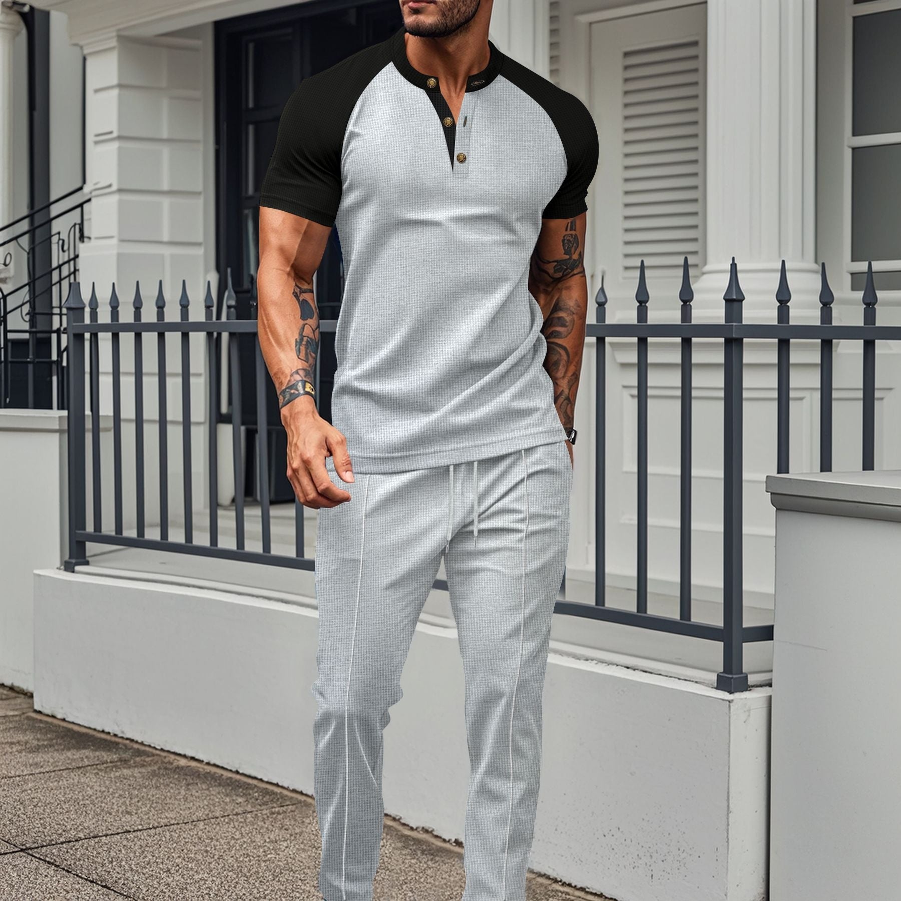 Men's athletic-fit training top short-sleeve breathable stretch fabric activewear streamlined silhouette