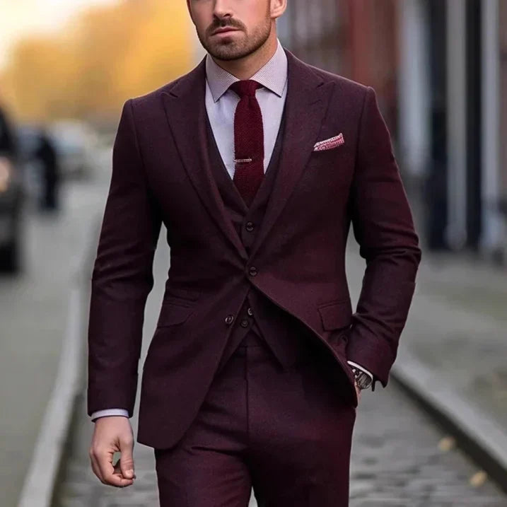 Men's slim fit three-piece wedding suit with vest and trousers, classic formal style for groomsmen