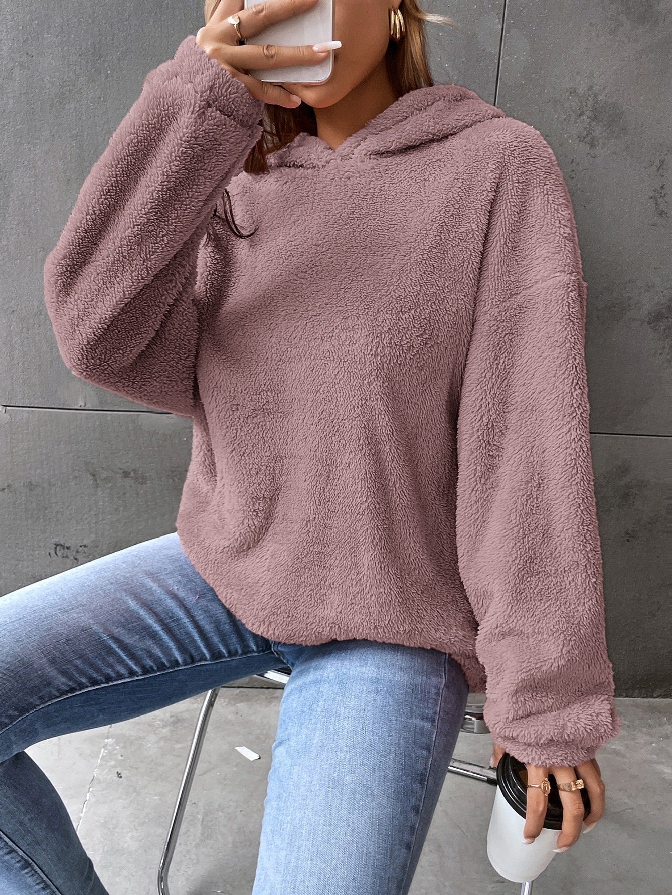 Women's soft fleece cropped hoodie relaxed fit long sleeve cozy casual everyday wear modern silhouette
