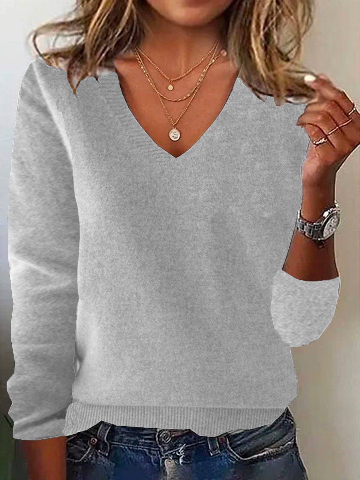 Women's wool knit pullover sweater relaxed fit V-neck long sleeve casual style breathable layering