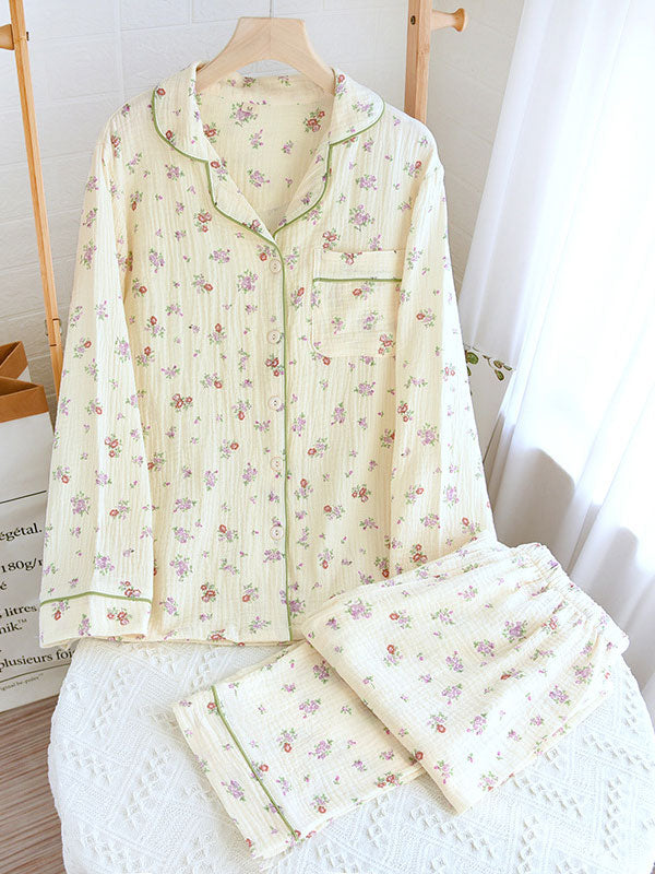 Women's floral two-piece pajama set relaxed fit soft print classic feminine sleepwear comfort