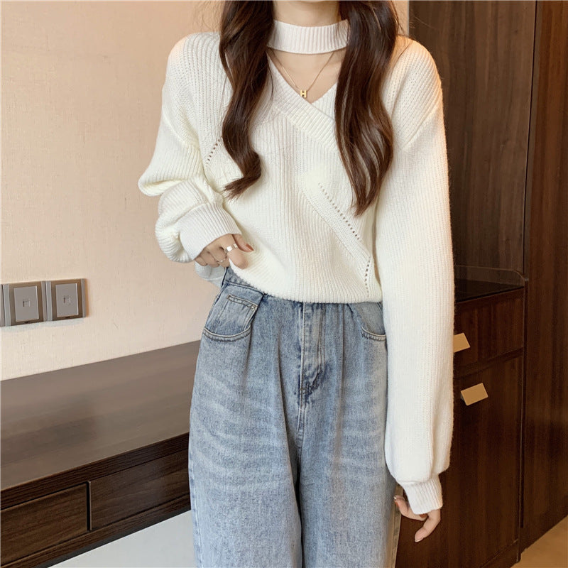 Women's relaxed fit V-neck knit sweater with choker collar, cozy paisley fall winter pullover