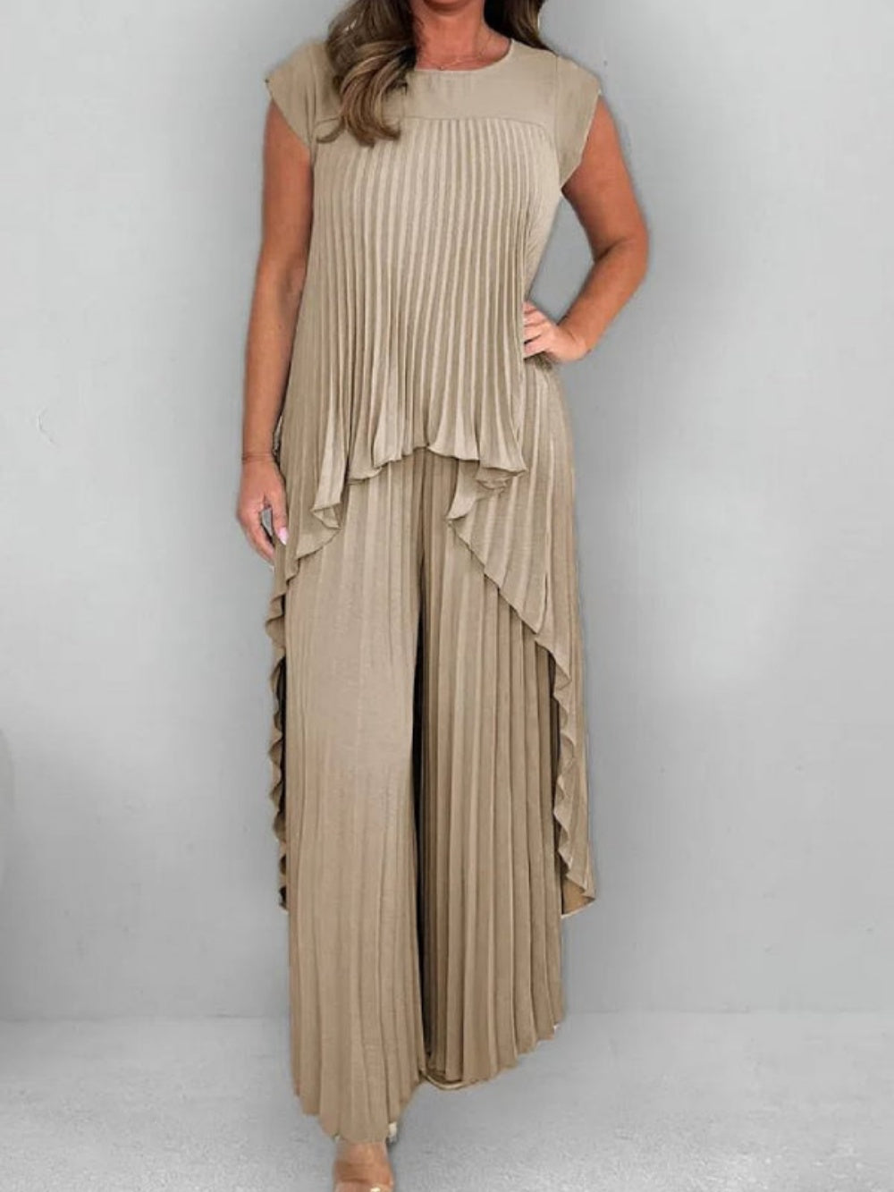 Women two-piece suit crew neck top pleated straight pants patchwork stitching stretch polyester