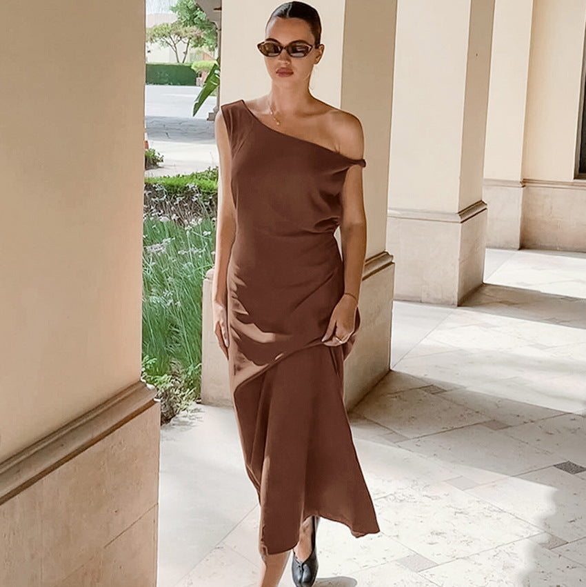 Women's elegant maxi dress asymmetric one-shoulder flowing silhouette formal style