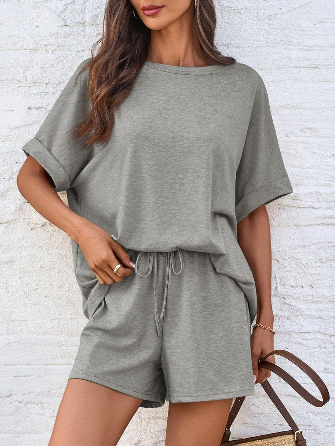 Unisex bat sleeve T-shirt and drawstring shorts set solid color stretch waistband two-piece