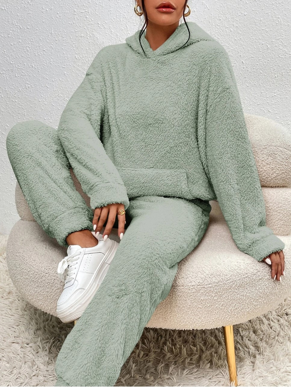 Women's plush fleece two-piece lounge set hoodie wide-leg pants kangaroo pocket cozy fit