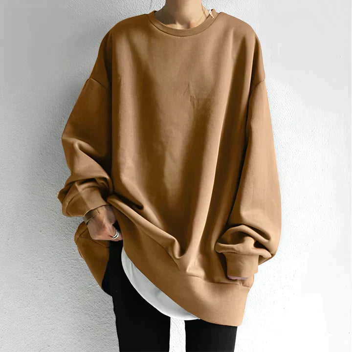 Owena plus-size oversized pullover sweater in cozy knit, relaxed layering silhouette for everyday comfort