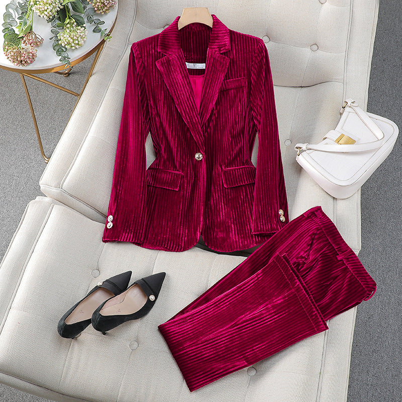 Women's burgundy velvet single-breasted tailored blazer suit with matching trousers elegant fit