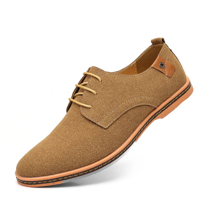 Men's lace-up Oxford shoes low heel sleek clean design contrasting sole formal casual versatile