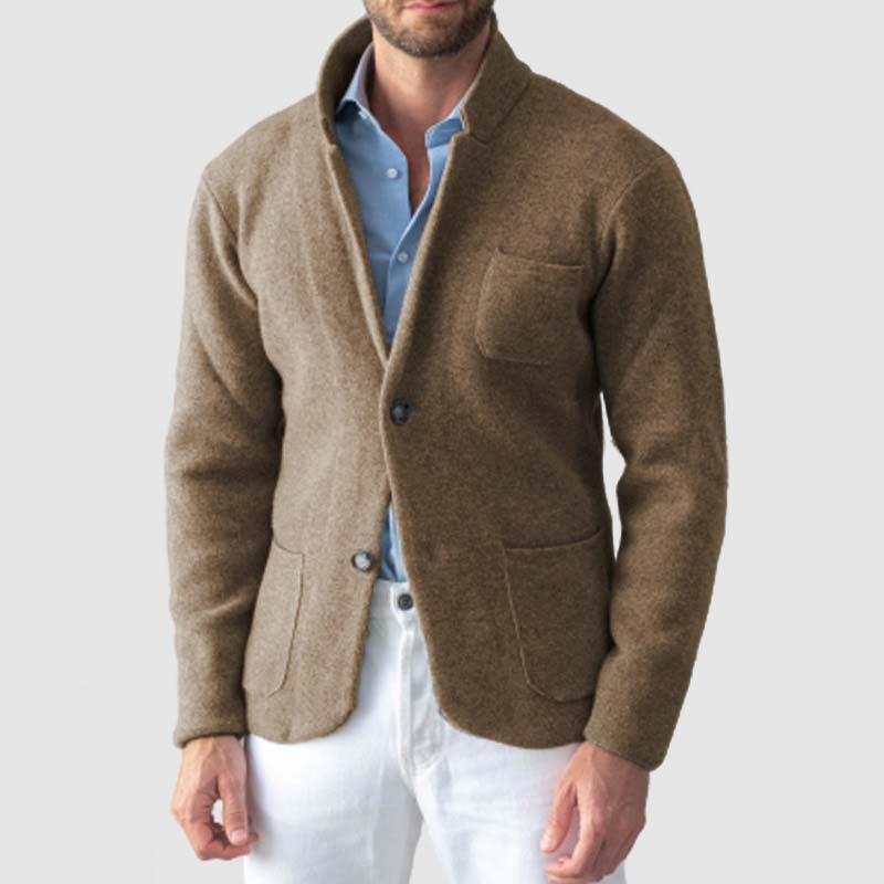Men's slim fit wool blend knit blazer with notched lapel in smart casual Scandinavian style