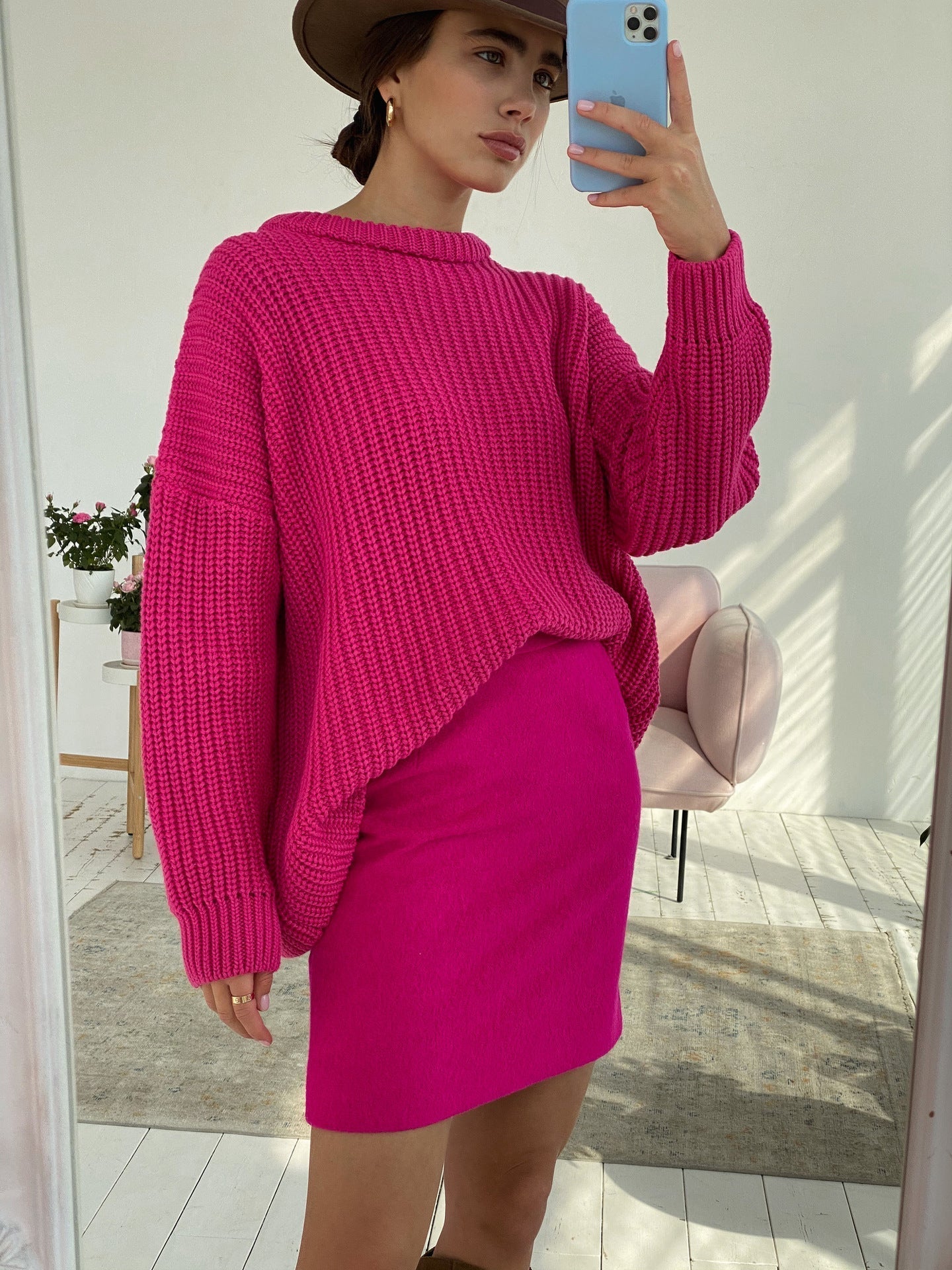 Women's oversized ribbed knit sweater cozy round neck pullover in neutral tones for everyday wear