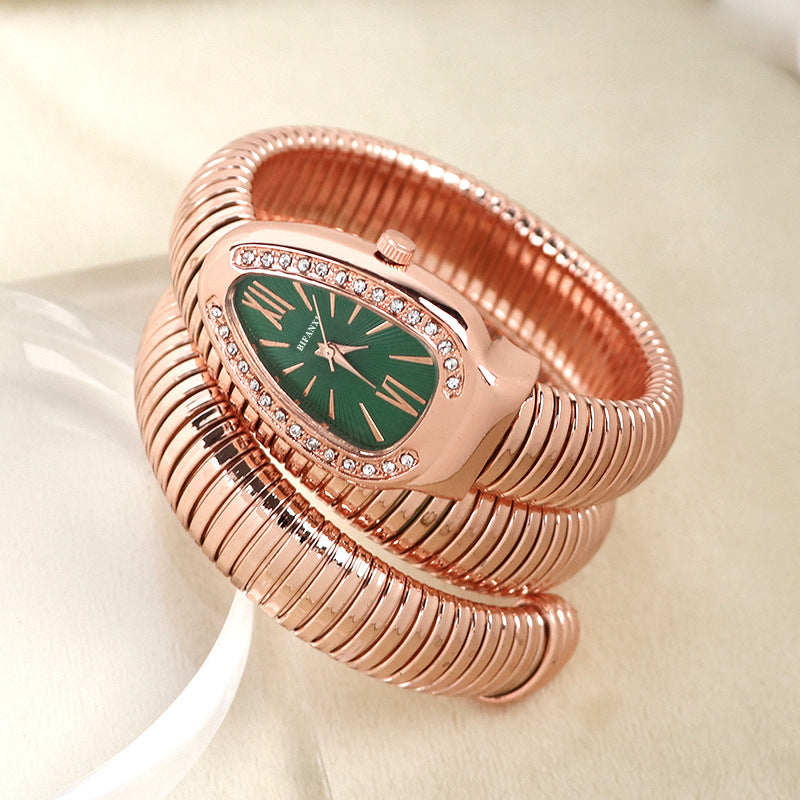 Women's snake bracelet quartz watch lightweight elegant accessory with distinctive reptile-inspired band
