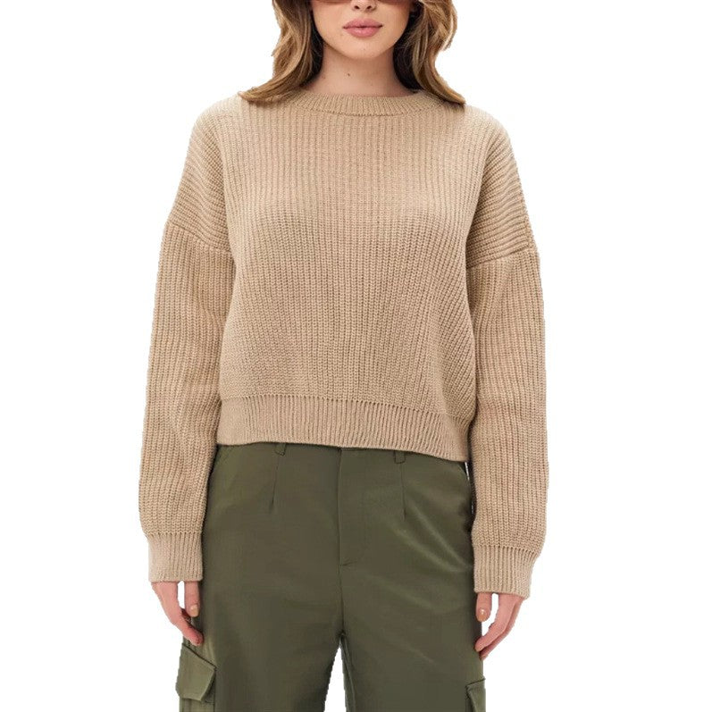 Women's oversized knit sweater cozy relaxed fit ribbed hem cuffs casual style