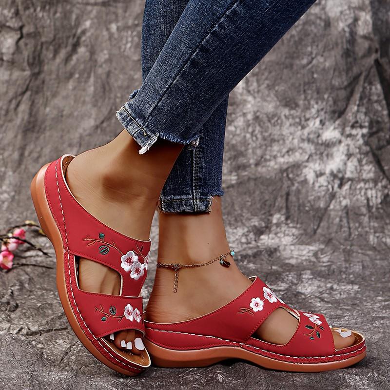 Women's beige orthopedic open-toe sandals with vintage embroidery and triple arch support