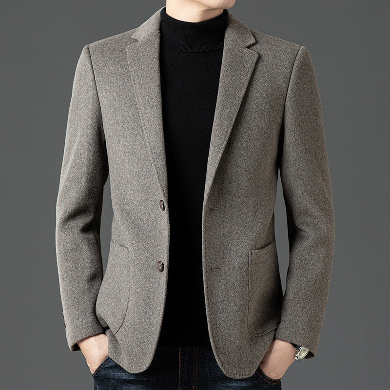 Men's slim fit wool blazer notched lapel two-button closure professional business style