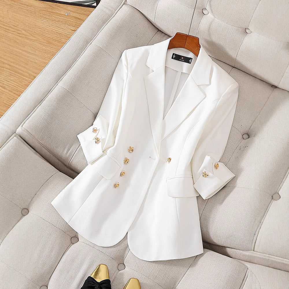 Women's tailored blazer three-quarter sleeves luxurious fabric professional slim fit polished look