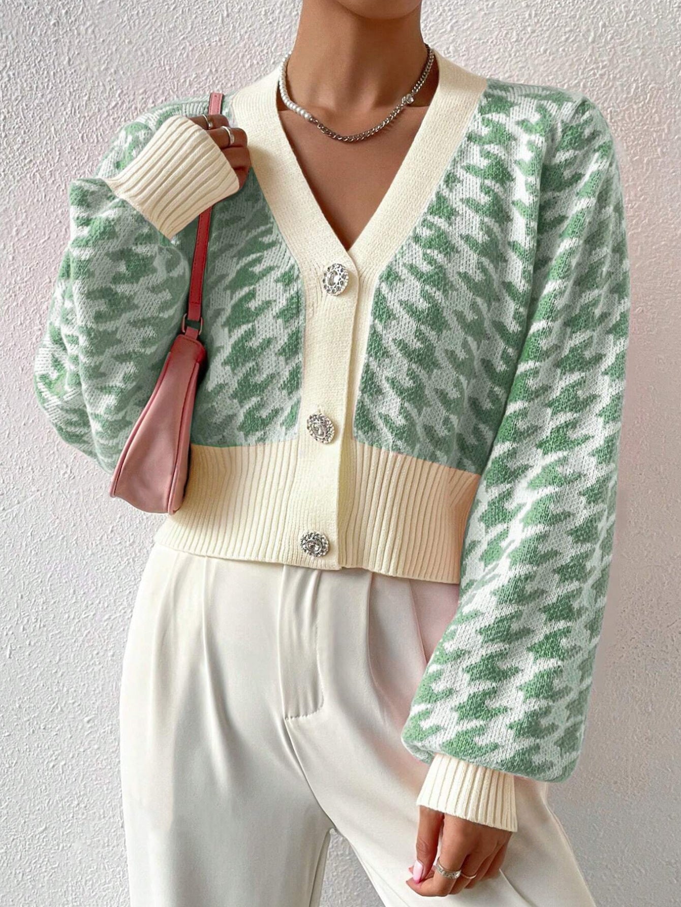 Women's cropped houndstooth knit cardigan balloon sleeves V-neck everyday chic style