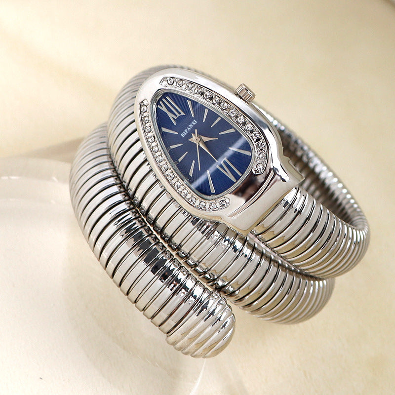 Women's snake bracelet quartz watch, lightweight elegant accessory with distinctive serpent-inspired band