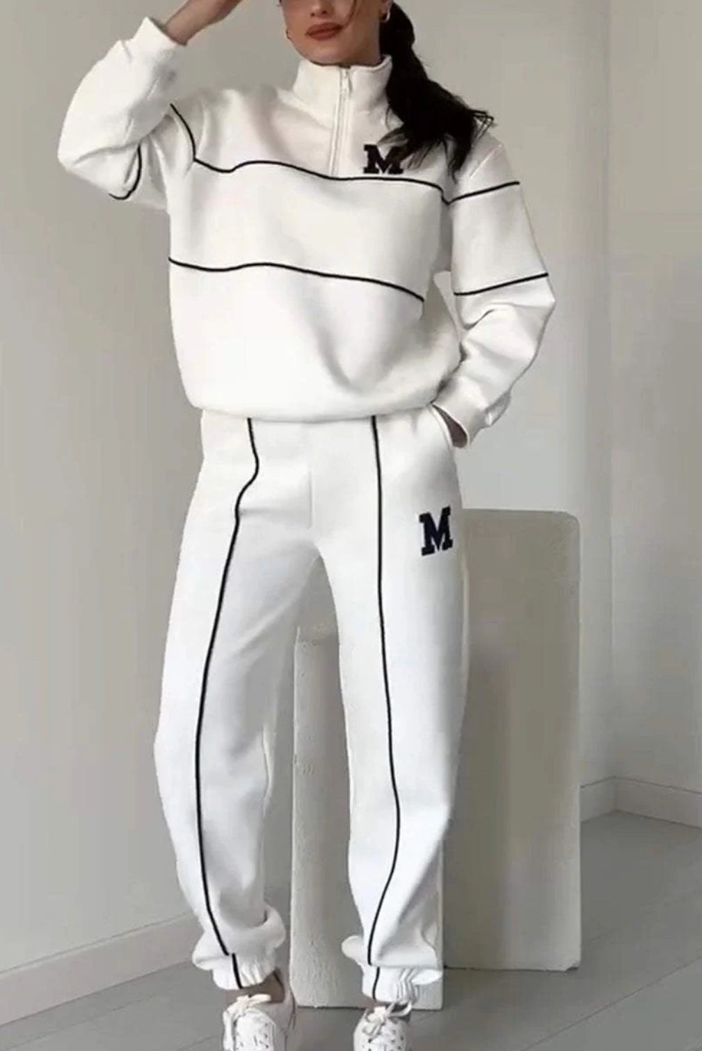 Women's relaxed fit tracksuit set with half zipper top and elastic waist pants, casual comfort style