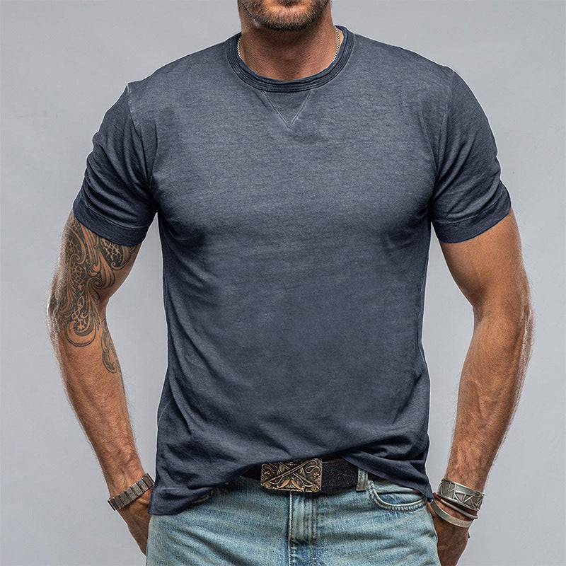 Men's relaxed fit round neck t-shirt in soft breathable fabric, casual everyday comfort wear