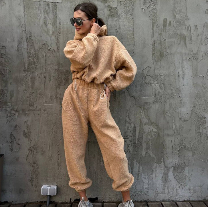 Women's plush fleece loungewear set oversized hoodie high-waist pants cozy two-piece relaxed fit