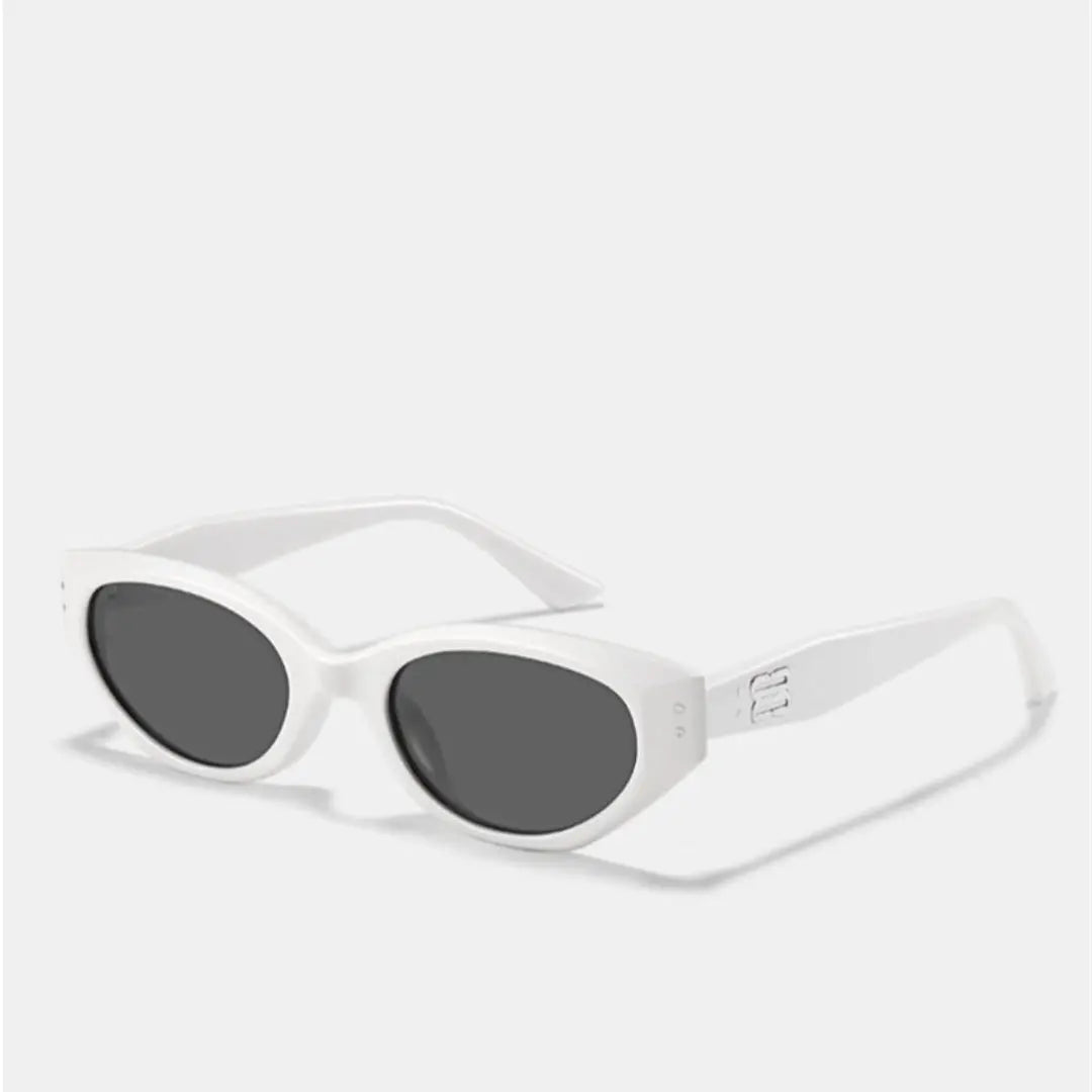 Olga cat-eye sunglasses for women with UV400 anti-glare lenses, bold elegant silhouette
