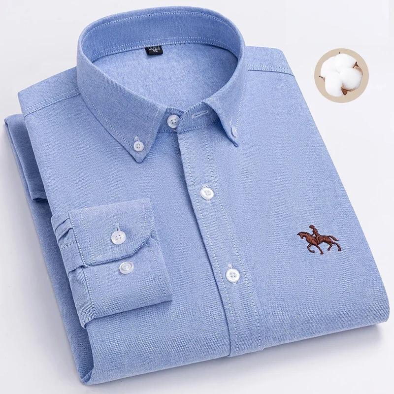 Men's relaxed-fit checkered button-down shirt in classic plaid pattern, versatile casual style