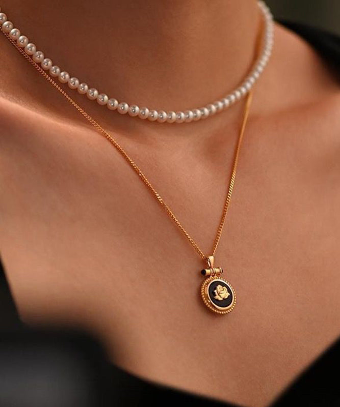 Collier avec pendentif en agate noire surdorée en argent sterling au design original - Urbann-Vibe
