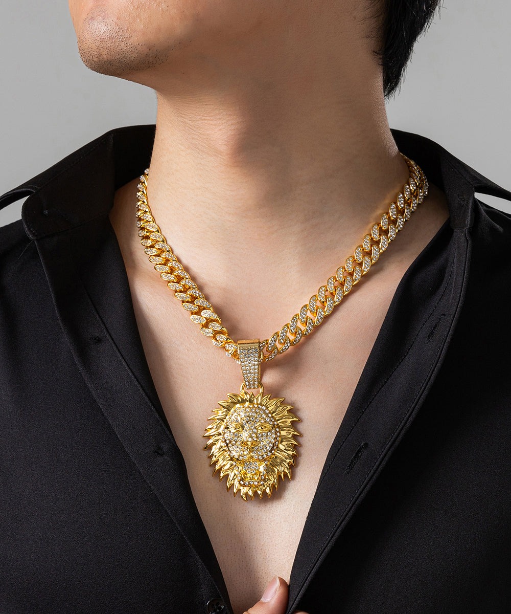 Collier pendentif en zircon doré au design original - Urbann-Vibe