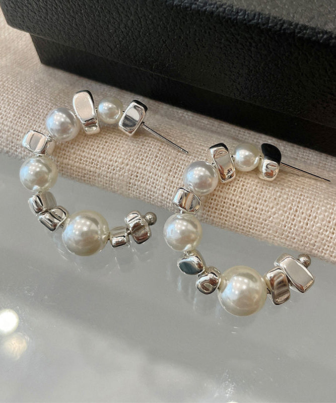 Boucles d'oreilles créoles originales en argent sterling avec perles blanches et argent brisé - Urbann-Vibe