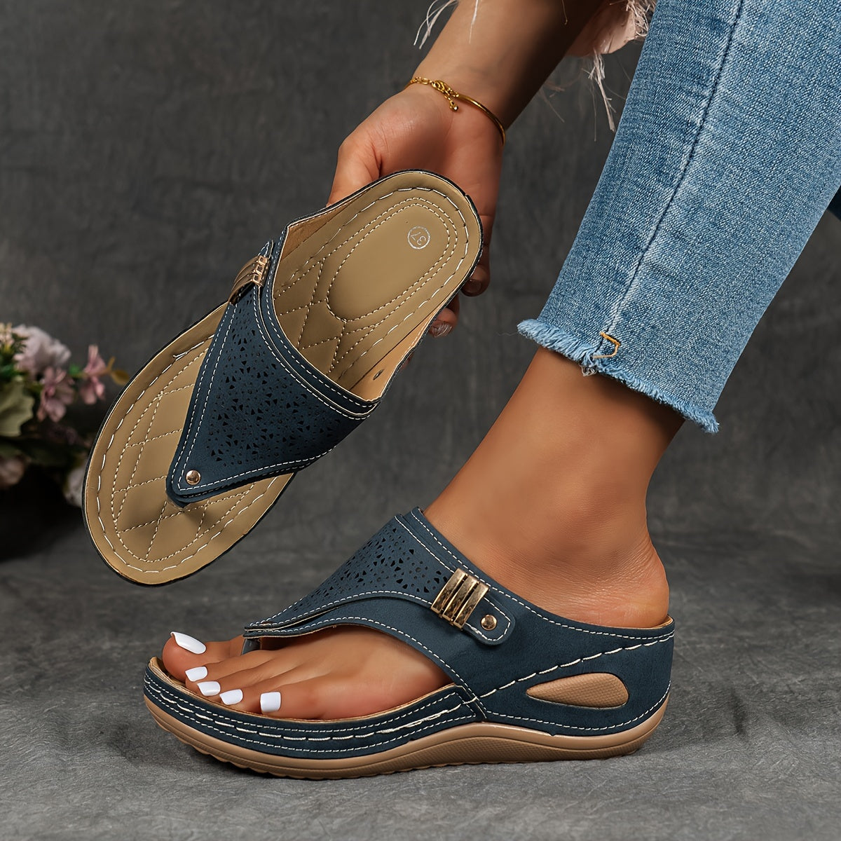 OrthoCloud ergonomic sandals beige cushioned footbed supportive insole active outdoor comfort