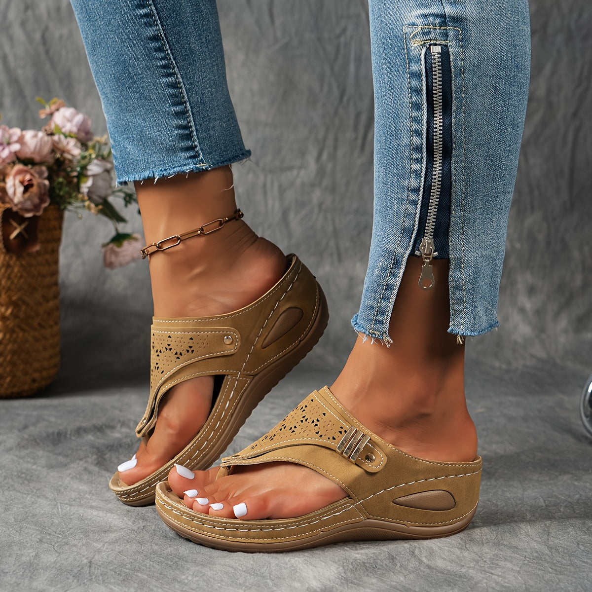 OrthoCloud ergonomic sandals beige cushioned footbed supportive insole active outdoor all-day comfort