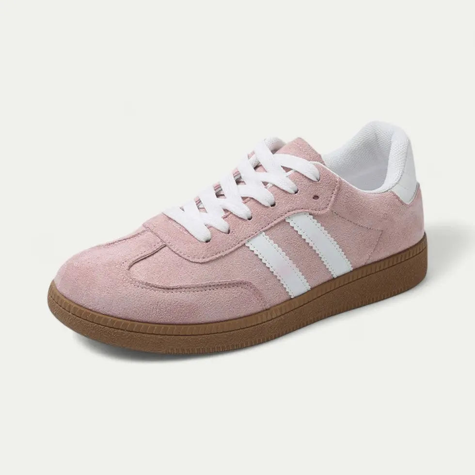 Women's walking trainers with cushioned sole, breathable lining, stylish everyday support for all-day comfort
