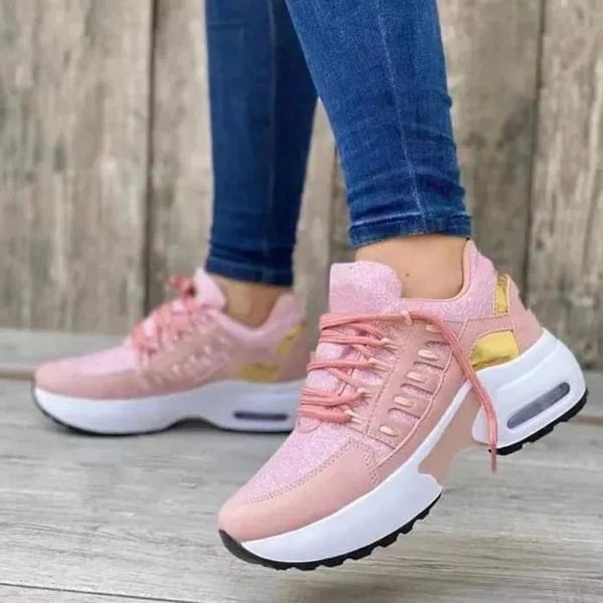 Women wide-fit grey mesh training sneakers with cushioned sole and breathable panels for daily wear