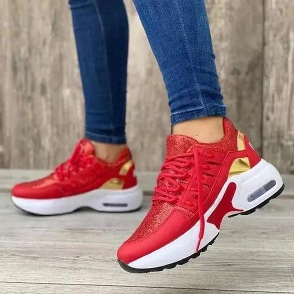 Women's wide-fit grey mesh training sneakers with cushioned sole and breathable lightweight design