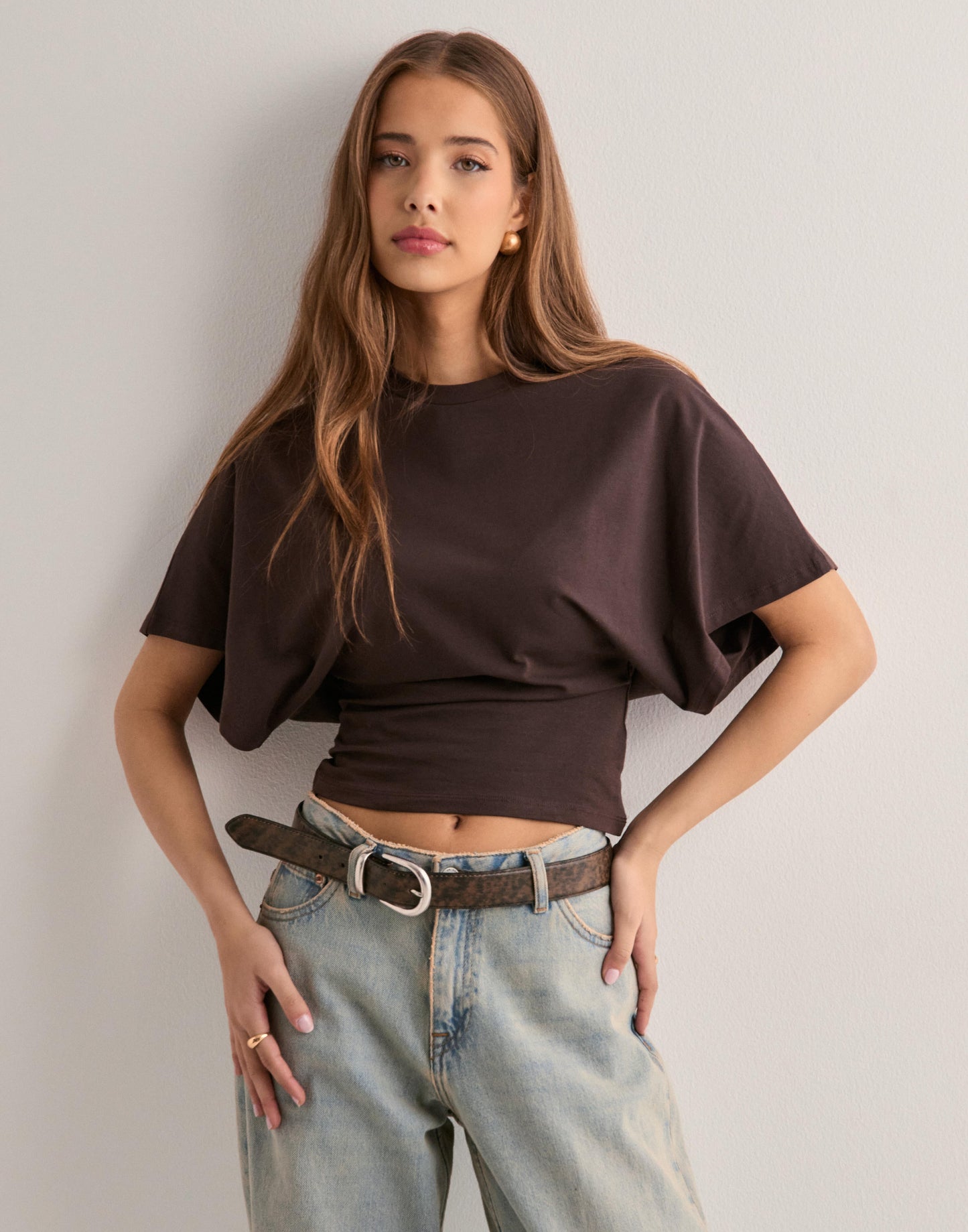 Unisex oversized cotton blend t-shirt relaxed casual cut everyday comfort contemporary graphic