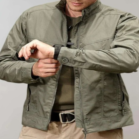Men's lightweight windproof zip windbreaker jacket in urban slim fit with discreet minimalist design