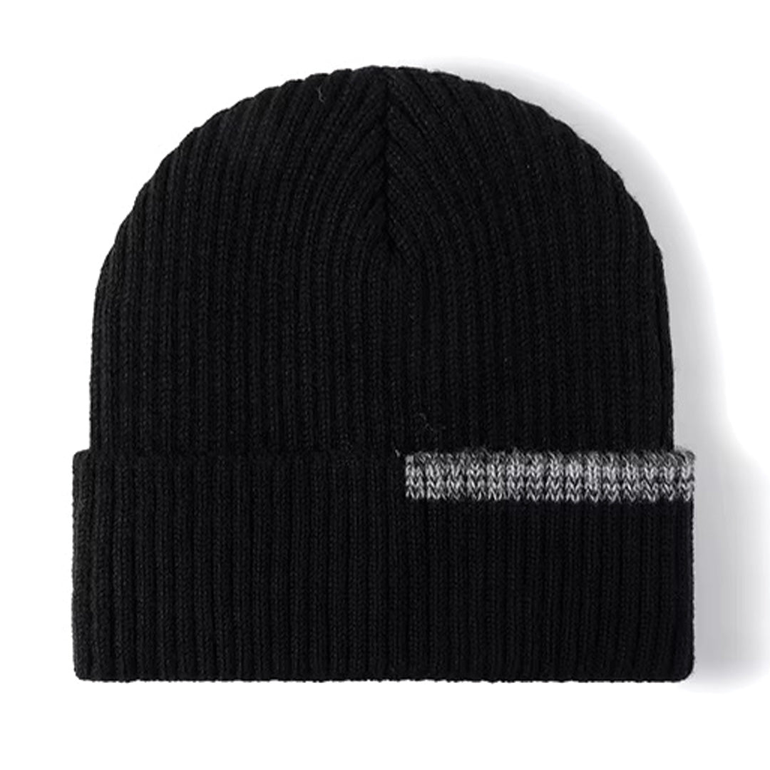 Black ribbed beanie with multi-layer padding, structured urban style for cold-weather warmth
