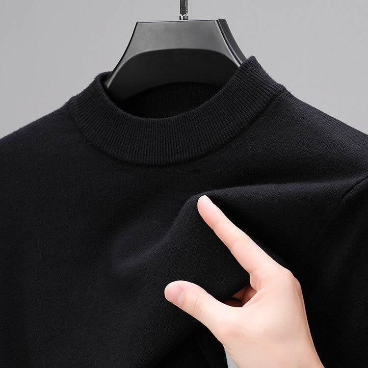 Silas unisex slim fit cashmere sweater with round neckline and ribbed cuffs for cold-weather style