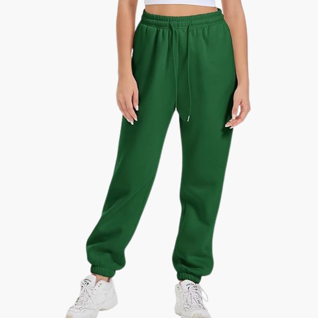 Women's wide-leg jogger pants with elastic waistband, relaxed straight silhouette for casual athleisure