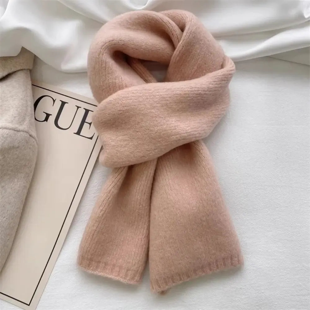 Chloé soft wool winter scarf women beige elegant lightweight luxurious cold-weather accessory